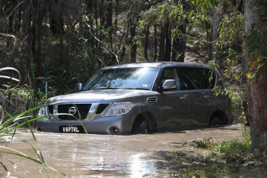  Nissan Patrol 2013 года  (фото 14 из 20)